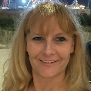 Meet your Posher, Julee